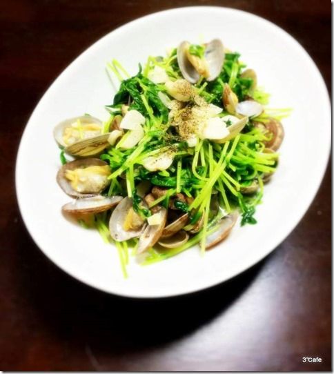 豆苗とアサリの酒蒸し