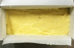 型に流し込んだ芋ようかん