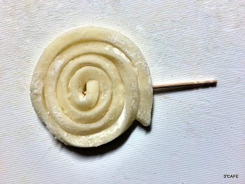 ぐるぐると成型