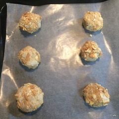 さといもとクッキーで揚げまんじゅう