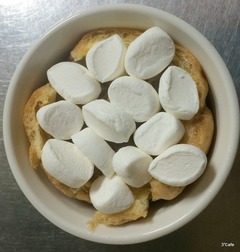 フルーツグラタンにマシュマロ