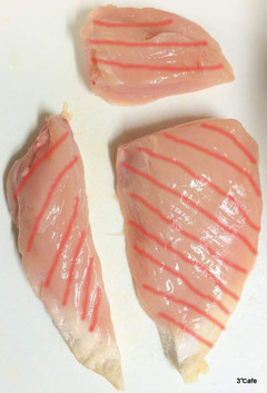 鶏胸肉の筋の向き