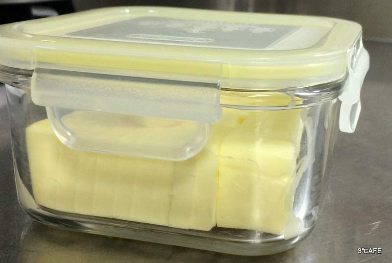 コスパ最強のバターケース バターカッターを100均で自作する方法 3 Afe