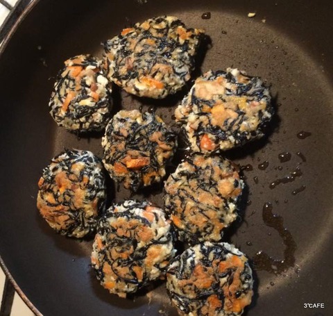 揚げ焼きにするがんもどき