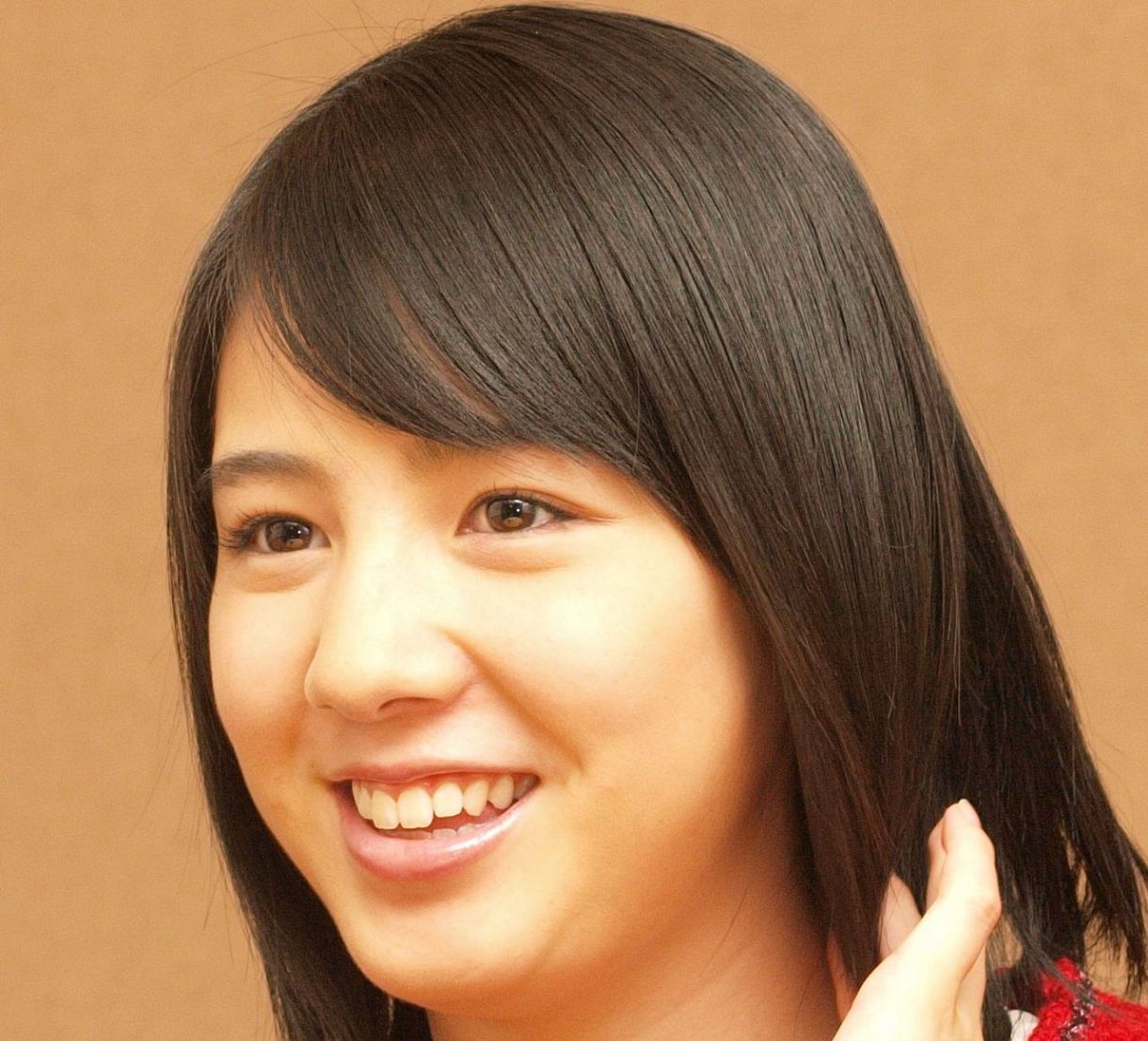 【芸能】芸名から本名へ移行した宮内ひとみ、春香るの美しさを再び発見！