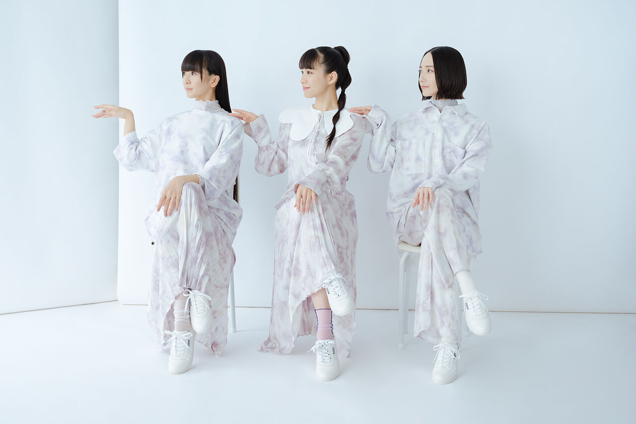【芸能】 Perfume、メンバー3人が個人インスタ開設 ヒール履いてジャンプ→着地は人間の為せる技ではない。かっこよすぎる！