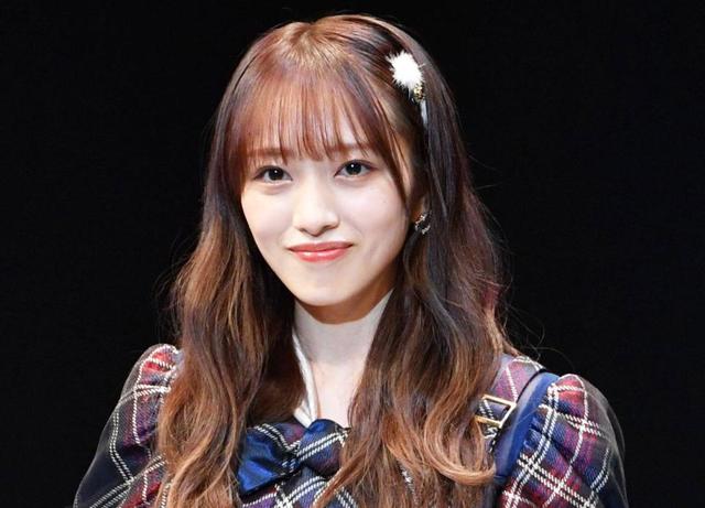 26歳の向井地美音がピンクビキニ姿で美バストを披露！ファンからは興奮の声が続々と寄せられる！【AKB48総監督】