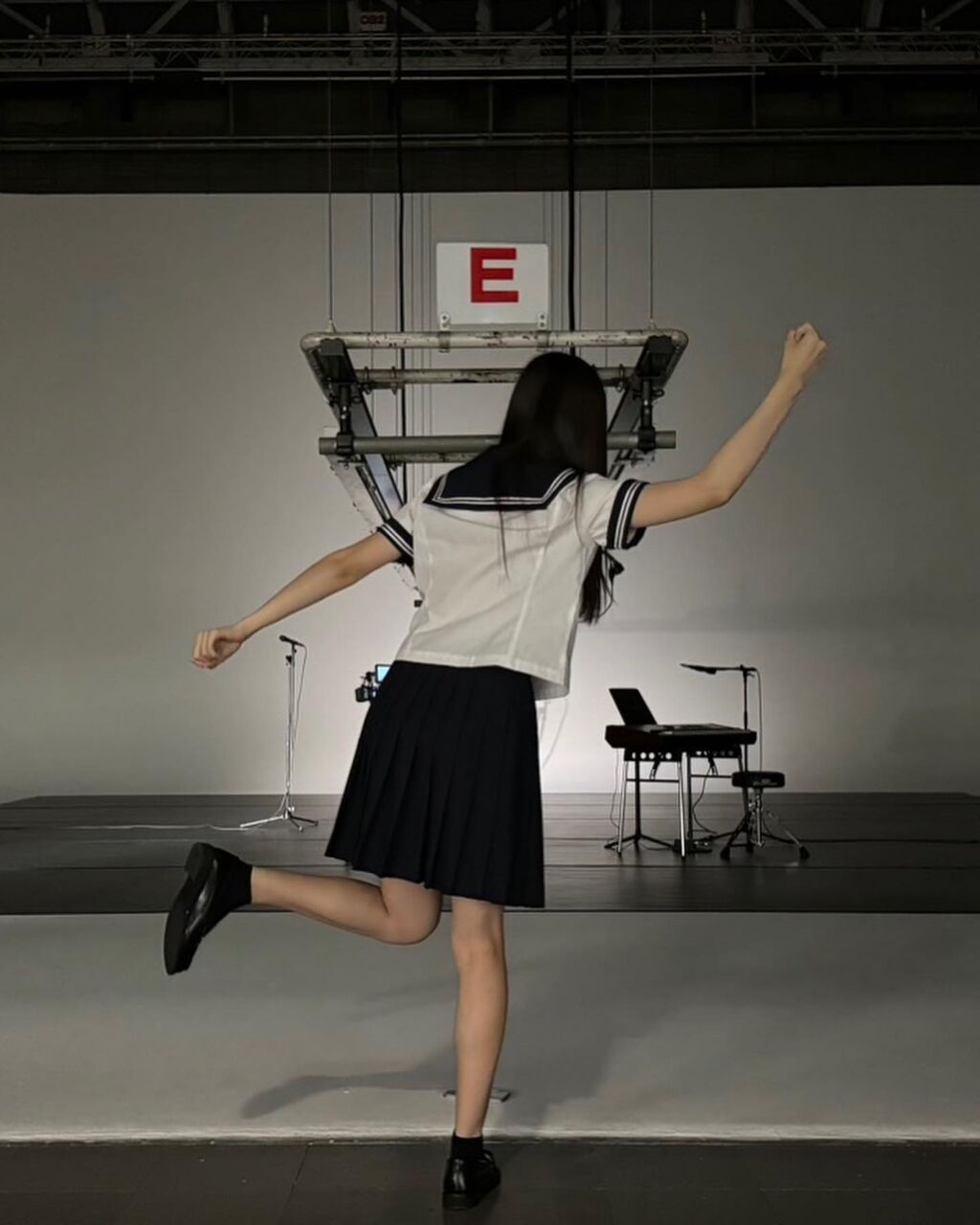 【芸能】女子高生歌手tuki.の炎上騒動とは？音大生YouTuberとの対決