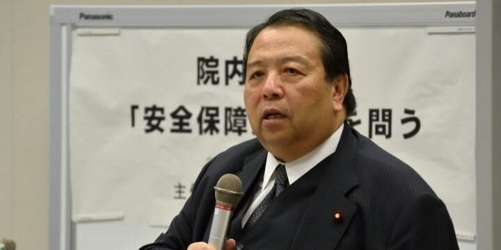 やっぱり自民党の中にも正常な思考を持った人は居たんだな。自民党の村上元行革相が国葬欠席へ。立派としか言いようがない。