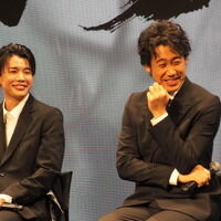 大泉洋×宮藤官九郎の最新作『終りに見た街』に吉田羊、堤真一、神木隆之介らが豪華出演！