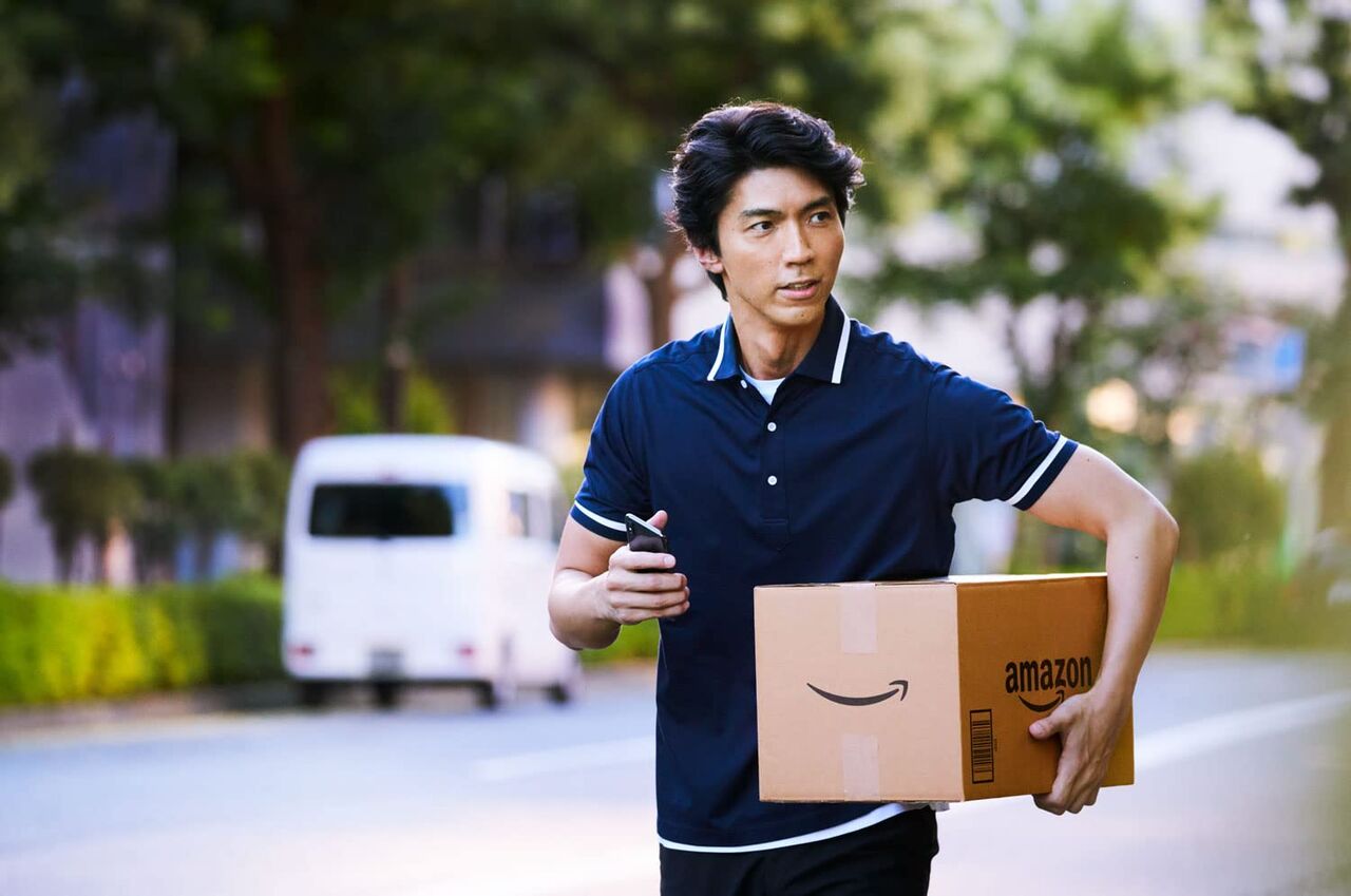 アマゾンフレックス配達員が激務を告発！仕事中にトイレ休憩が許されず、悲惨な現実が明らかに