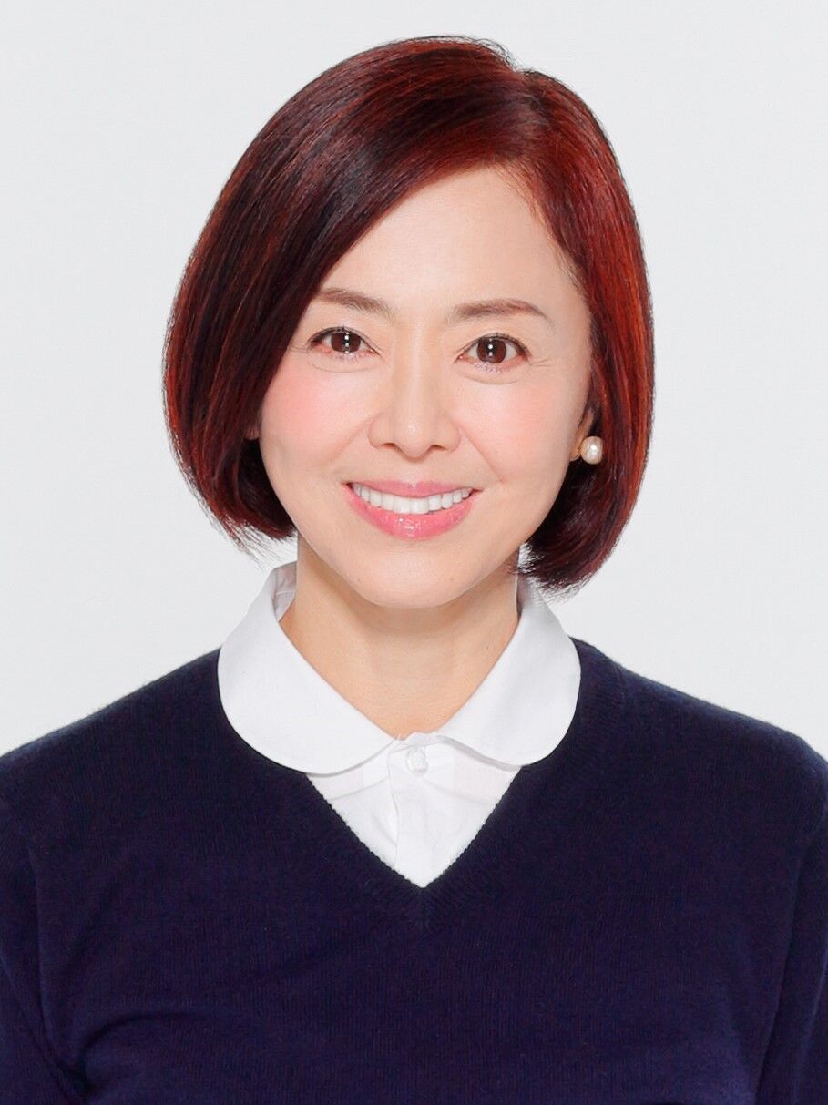 【芸能】65歳女優の新幹線豪華持ち込みご飯！賛否の声を探る