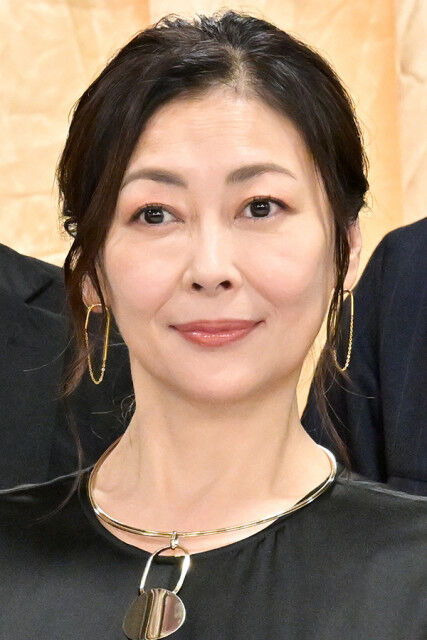【芸能】生前収録の魅力！中山美穂がセーラー服で登場した理由