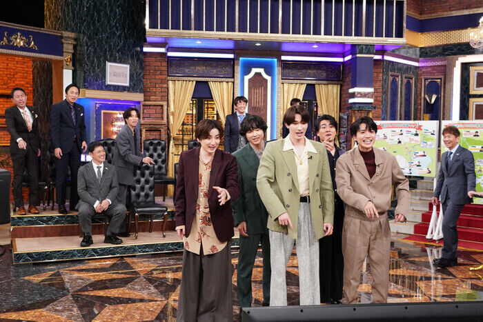 【衝撃】サンチェさん遂にテレビで顔出し！？ SMAP・嵐・KAT-TUNを叱りまくった鬼軍曹がしゃべくり初登場でみんな総立ちwww