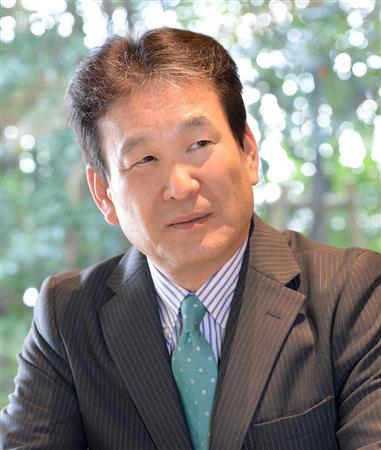 ブロガーが辛坊治郎氏と松本人志に対し、「記者会見要求」の一貫性に疑問を投げかける