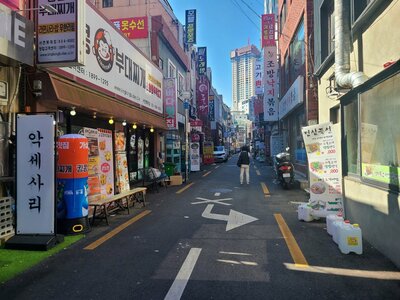 【梨泰院事故】警察や政治を非難するような言葉や報道をいつまでしているのでしょうか。何を執着しているのですか疑問です。
