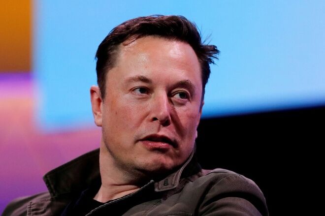 【経済】 さすが、日本と違うね…。 退職金もしっかりで出るでしょう・・・。。イーロン・マスク氏、Twitter社員の半数を解雇か