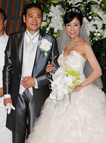 【芸能】結婚記念日を迎えた鎧塚俊彦の心温まるメッセージ