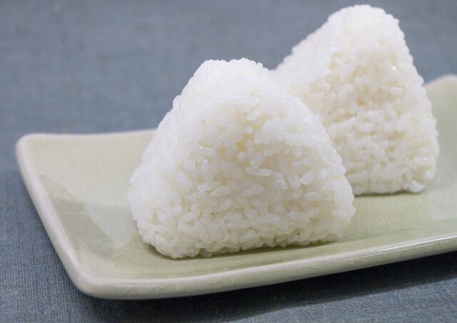 コンビニの塩むすびとか言う誰が買ってるのか分からん食べ物 なんjネタ速報 コンビニの塩むすびとか言う誰が買ってるのか分からん食べ物 なんjネタ速報