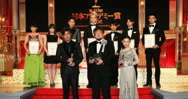 news_header_01DX1883