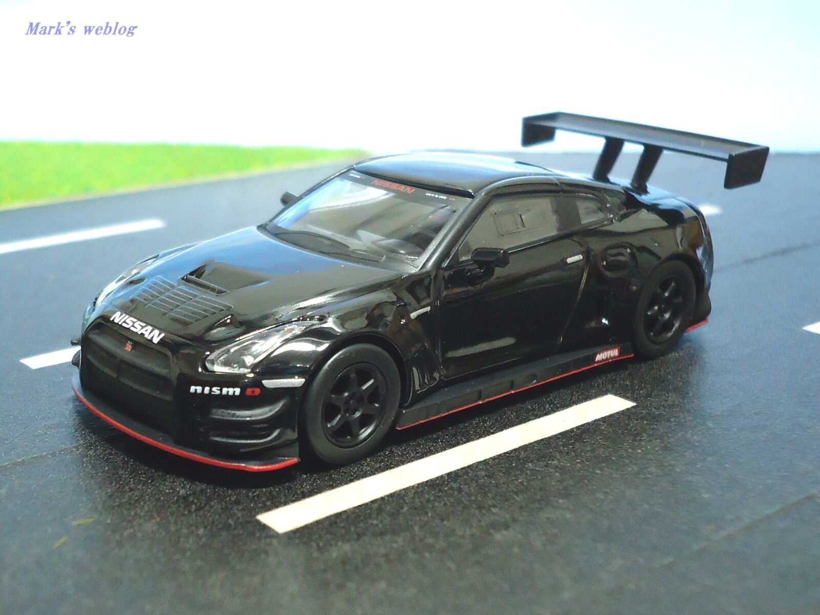 1/64 Nissan GT-R Nismo GT3 GT SPORT MOTUL Team RJN 7th 24H 1/64 Nissan GT-R Nismo GT3 GT SPORT MOTUL Team RJN 7th 24H