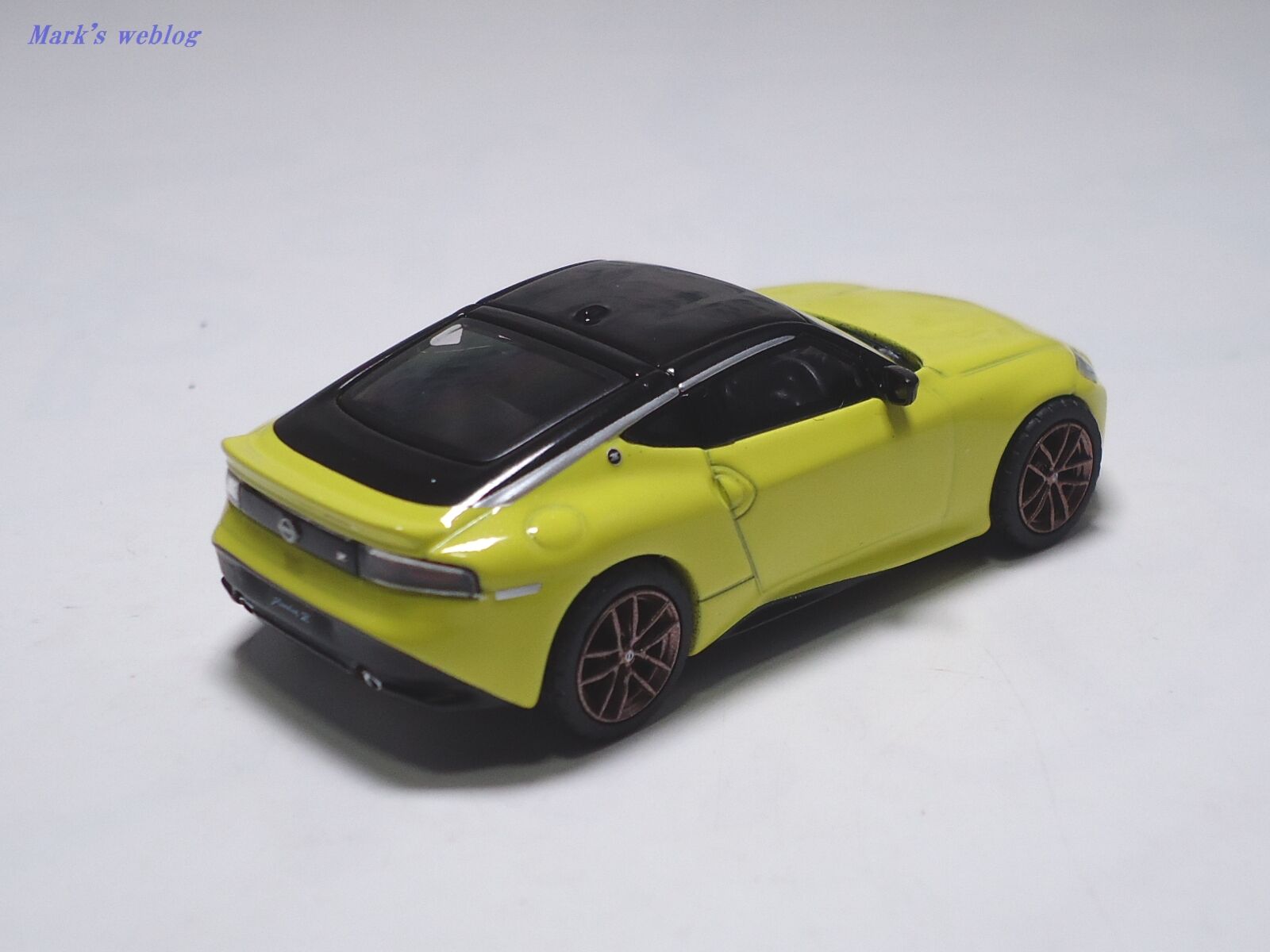 1/64 京商 ＆ MINI GT 日産フェアレディZ : マークのウェブログ