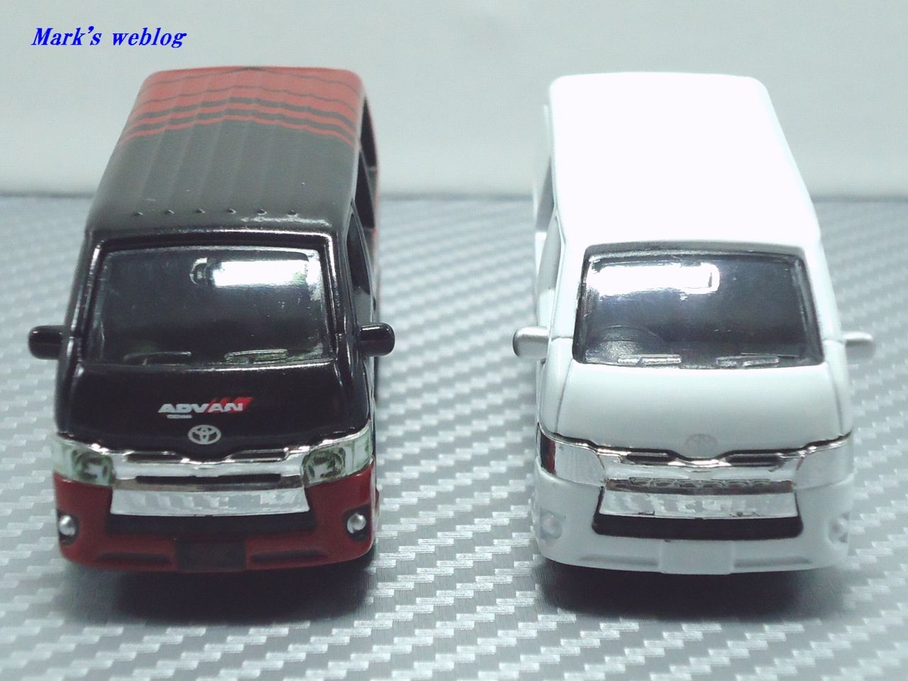 1/64 TINY トヨタ・ハイエース ADVAN仕様 二次加工品 : マークの