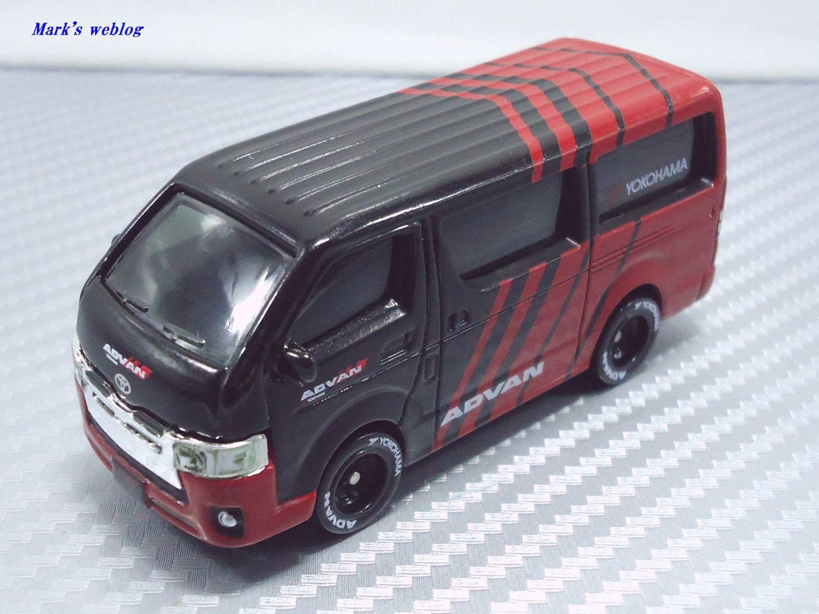 1/64 TINY トヨタ・ハイエース ADVAN仕様 二次加工品 : マークの