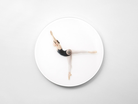 meike-harde-time-is-dancing-05_630
