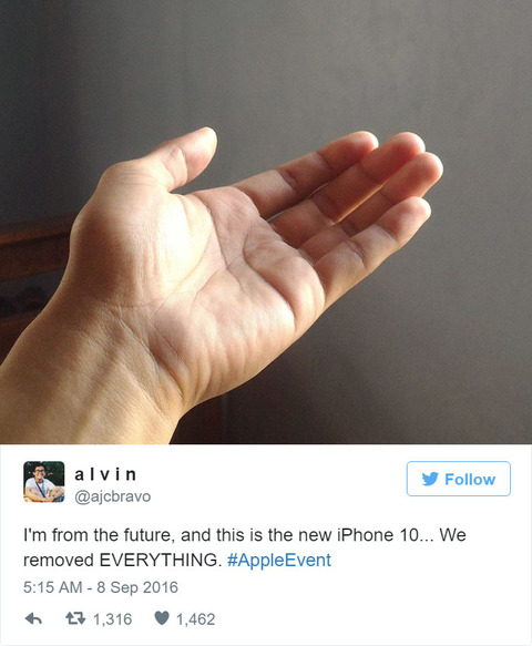 funny-reactions-iphone7-apple-29-57d15e0c92734__700
