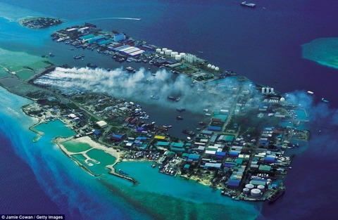 thilafushi-island-76