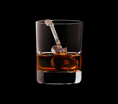 geeky-ice-cubes-3d-rocks-suntory-tbwahakuhodo-19