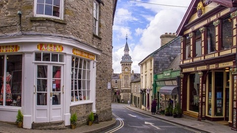 hay-on-wye-1[6]
