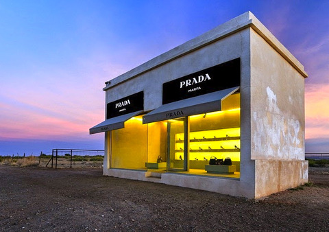 prada-marfa-2[2]