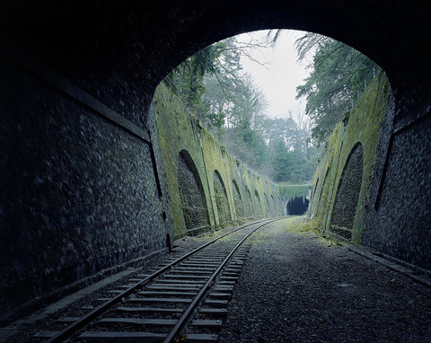 nature-reclaiming-abandoned-places-13