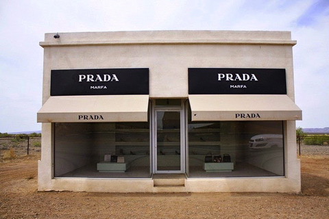 prada-marfa-1[2]