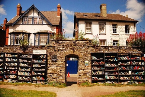 hay-on-wye-16[6]