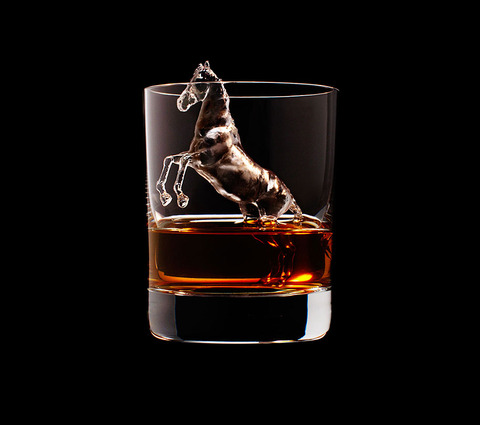 geeky-ice-cubes-3d-rocks-suntory-tbwahakuhodo-10