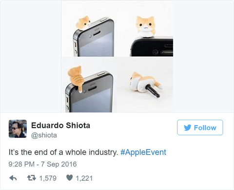 funny-reactions-iphone7-apple-031-57d15d9e8993c__700