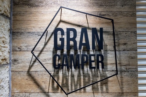 CENTER_0001_BURST20250831210842206_COVER