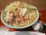 ラーメン 麺硬め ヤサイニンニク生卵 ラーメン 麺硬め ヤサイニンニク生卵
