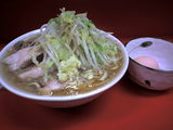 小ブタ 麺固め ヤサイニンニクカラメ + 生卵 小ブタ 麺固め ヤサイニンニクカラメ + 生卵