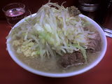 小ぶた入り 麺硬め ヤサイニンニクカラメ 小ぶた入り 麺硬め ヤサイニンニクカラメ