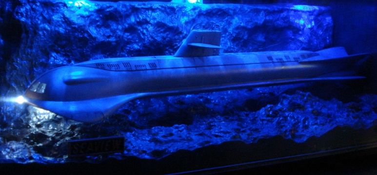 原子力潜水艦　シービュー号　海底科学作戦 71uF6RNX5PL._UF894,1000_QL80_.jpg