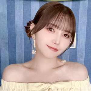 鬼頭明里さん、ガッツリ鎖骨を披露！！！