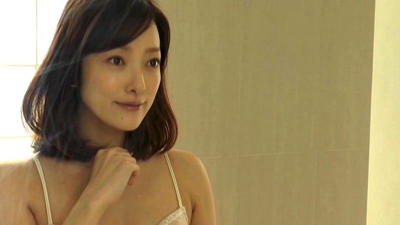 雫、つたう瞬間 柴田かよこ