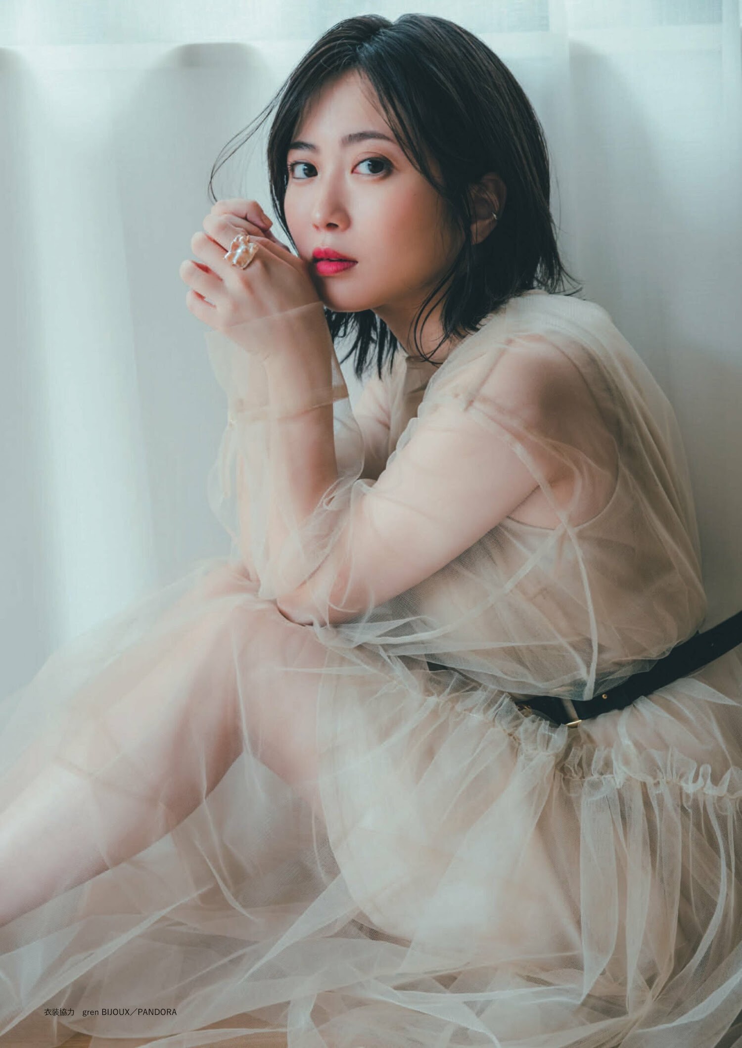 志田未来のエロ 週刊文春 2022.10.20 ~2022.11.24 原色美女図鑑 志田未来 宮澤エマ 小川彩佳 安原琉那 安斉星来 椿, 新井美羽, 関谷瑠紀, 葉山さら, 石川花 桜田ひより : グラビア週刊誌 6