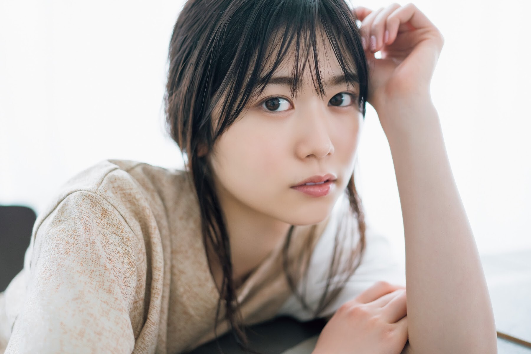 丹生明里エロ 