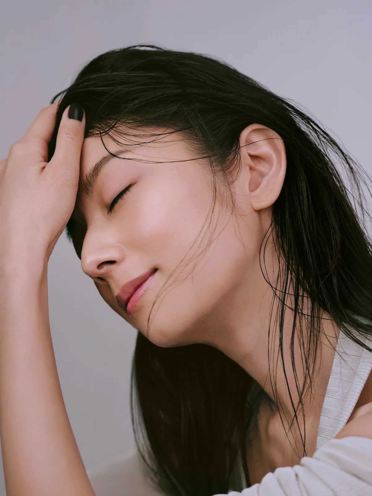 VOGUE JAPAN 2022.08 FEATURES 小池栄子が考える愛、その姿。 : グラビア週刊誌 5