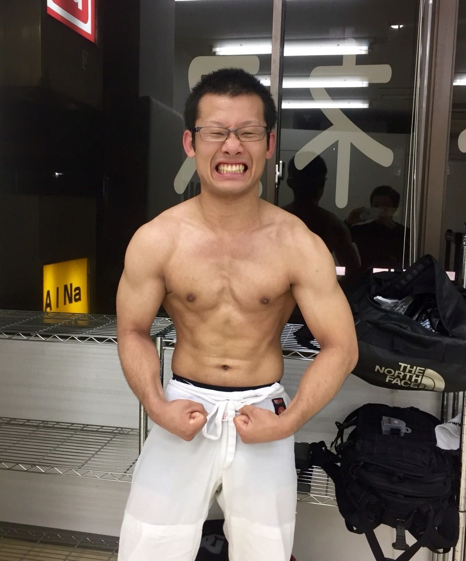 何故マッチョはタンクトップを着るのだろう グラバカ柔術日記 何故マッチョはタンクトップを着るのだろう グラバカ柔術日記